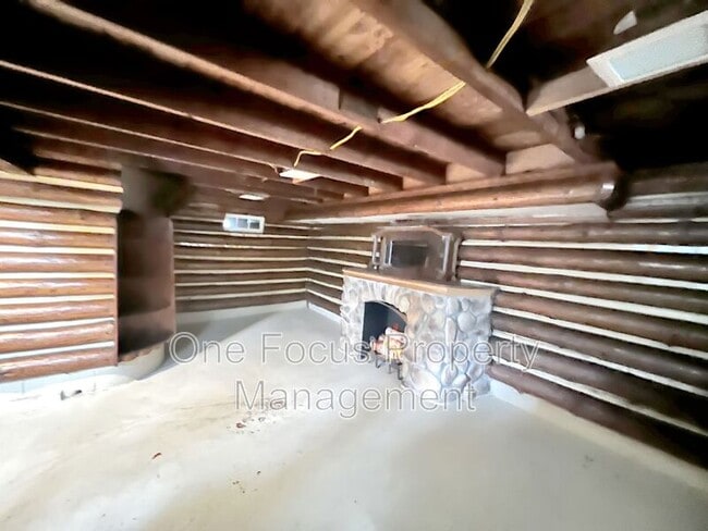 Building Photo - 405 N Arch St