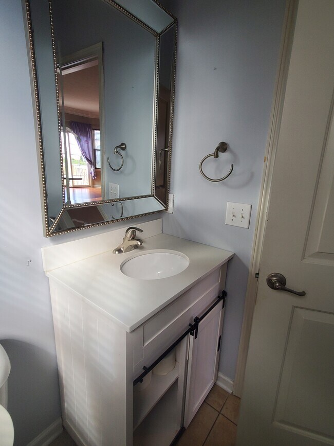 Building Photo - 13973 Catalina Dr