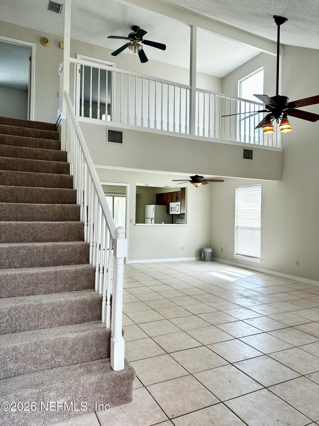 Building Photo - 11571 Fort Caroline Lakes Dr