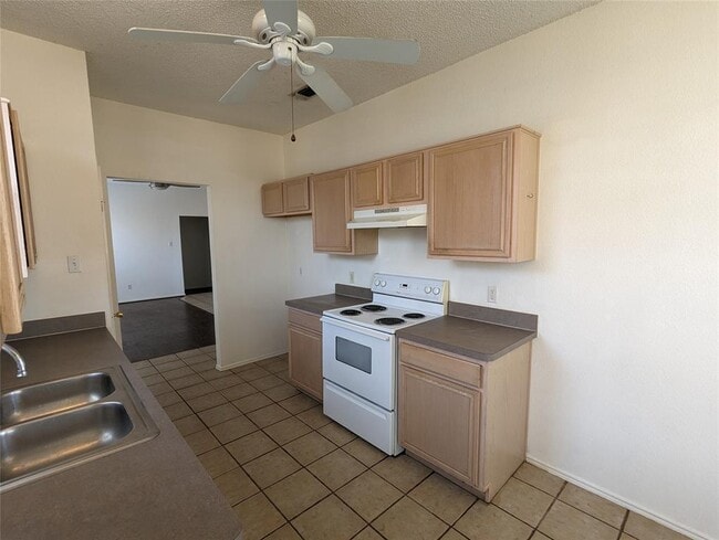 Building Photo - 6367 Stonewater Bend Trail