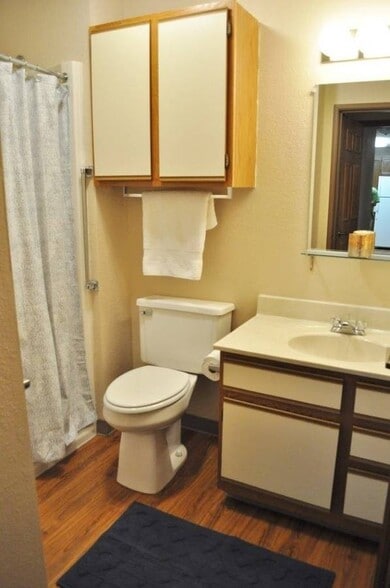 Interior Photo - Island Place Apartments - On the River
