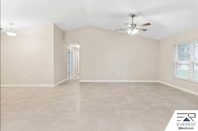 Building Photo - 14 Richland Ln