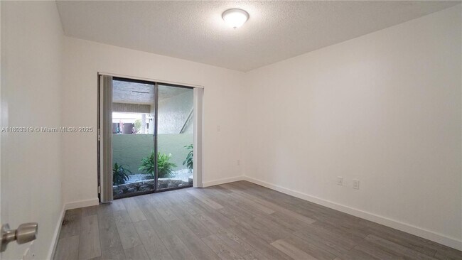 Building Photo - 3823 Estepona Ave