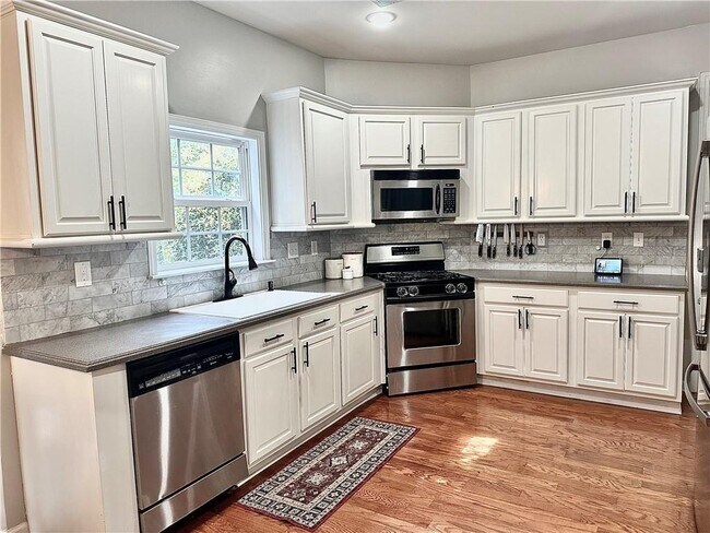 Building Photo - 1224 Crescentwood Ln
