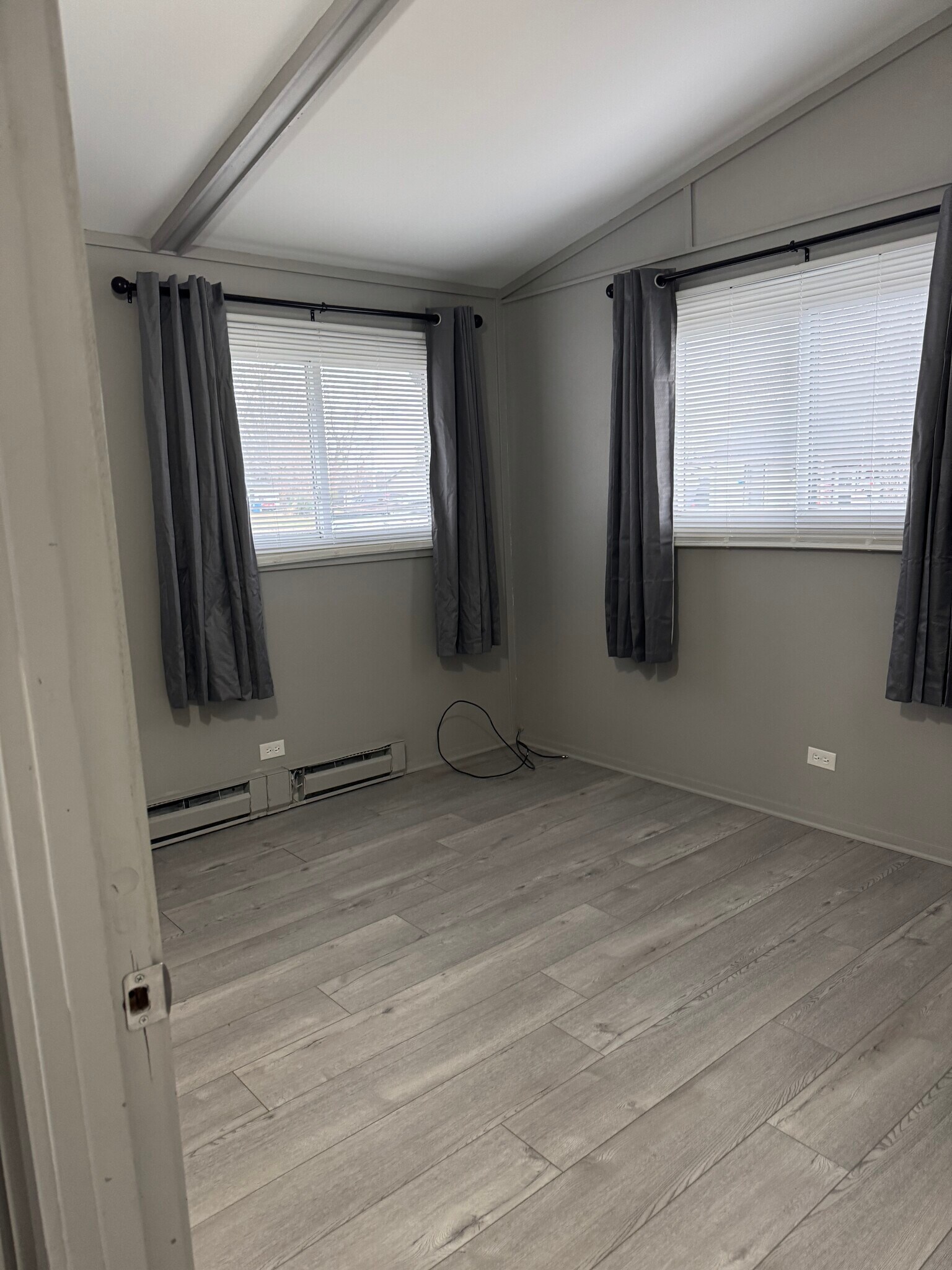 Building Photo - 508 E Emmons St