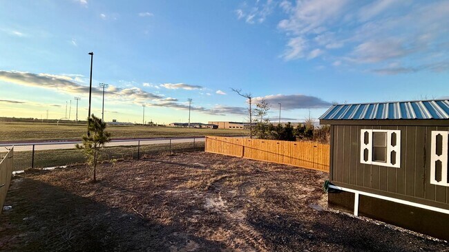 Building Photo - 1133 Rd 5823