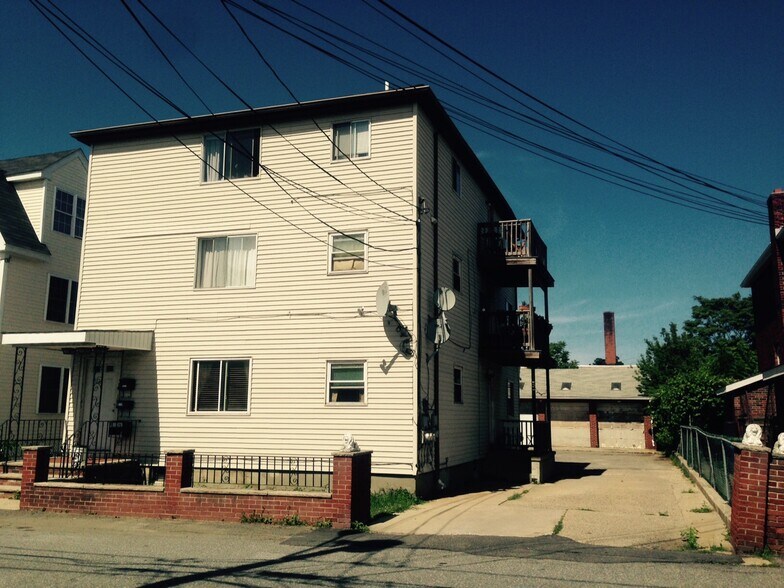 Outside - 30 Murdock St