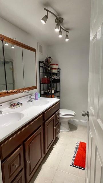 Building Photo - 100 Lakeview Dr