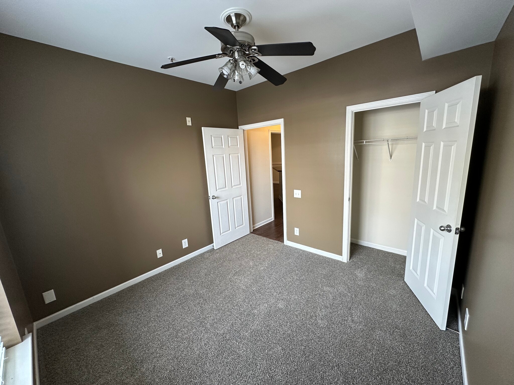 Secondary bedroom - 3106 Margellina Drive