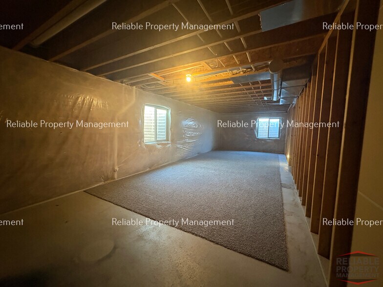 Building Photo - 3840 Slate Dr