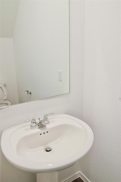 Building Photo - 136 Canley Lp
