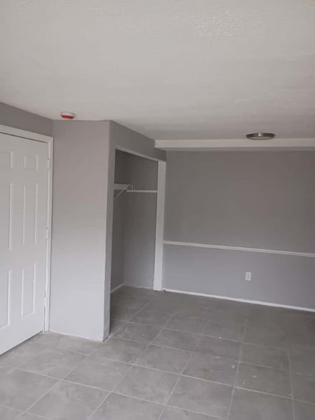 Building Photo - 13444 Euclid Ave