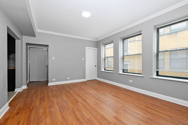 Building Photo - One Bedroom in South Shore