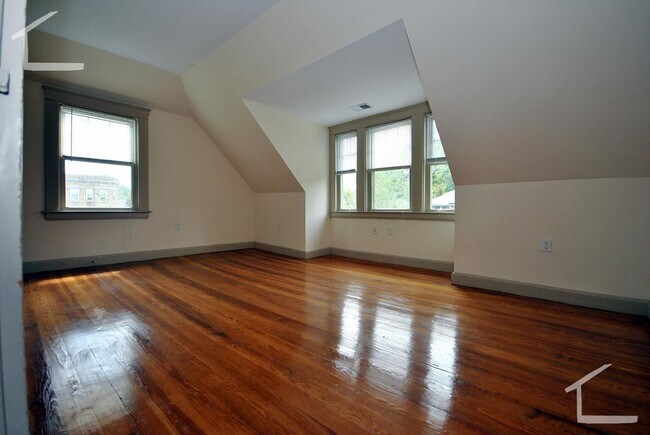 Building Photo - 64 Englewood Ave