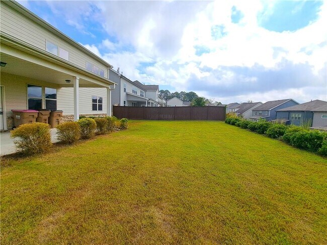 Building Photo - 3329 Long Creek Dr