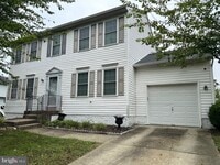 Building Photo - 5435 Sir Douglas Dr