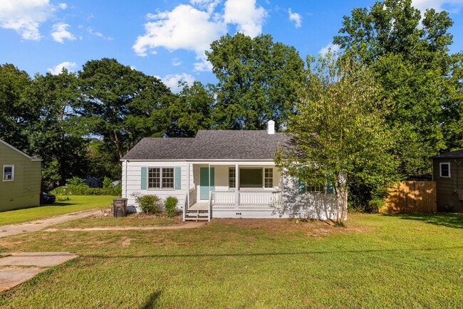 Building Photo - Fully Renovated Center Point Bungalow