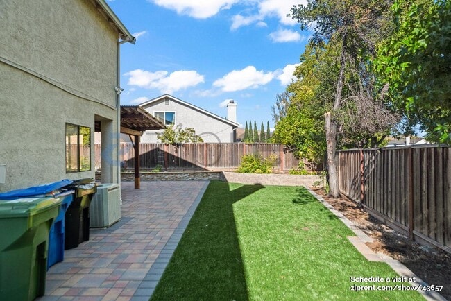 Building Photo - 38814 Rosegate Terrace