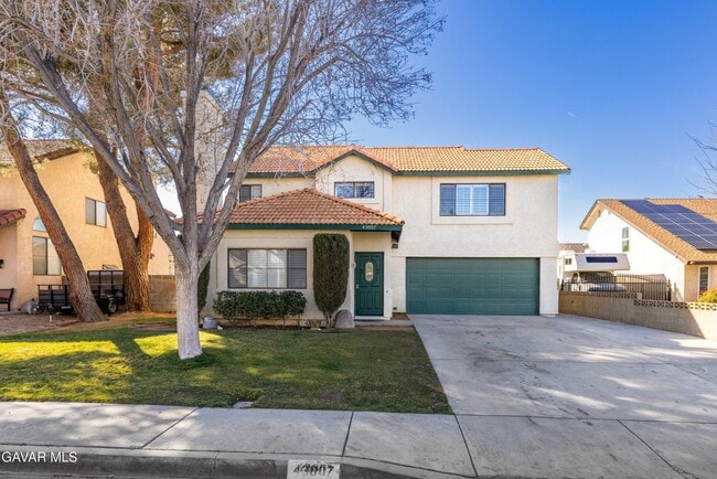 Primary Photo - 43007 Pearlwood Dr