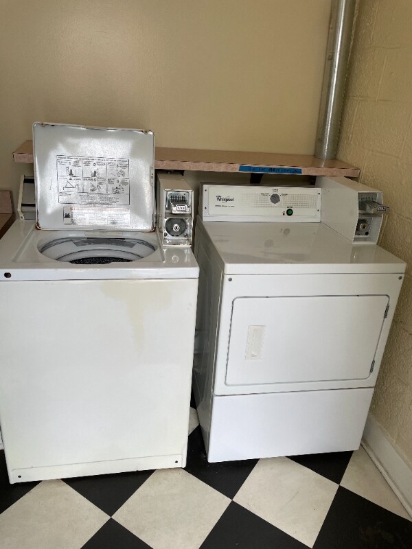 Building Photo - 227 N 5th Ave