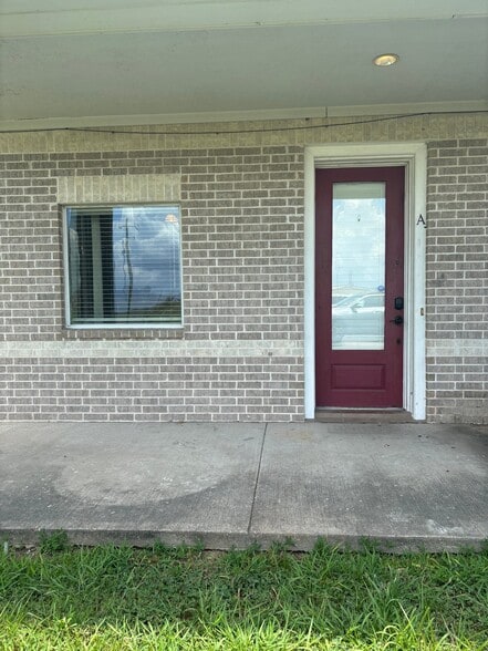 Building Photo - 6500 S Farm-to-Market 565 Rd