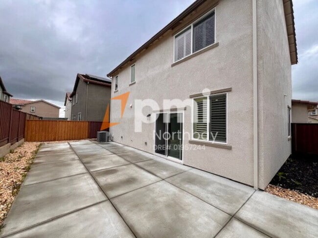 Building Photo - 1476 Descanso Ln