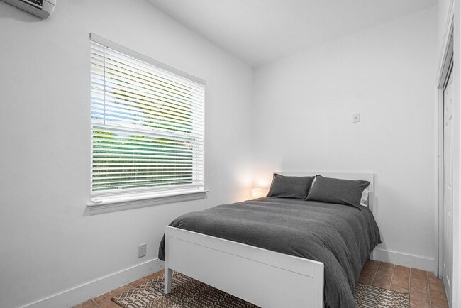 Building Photo - 14539 Belmont Trce