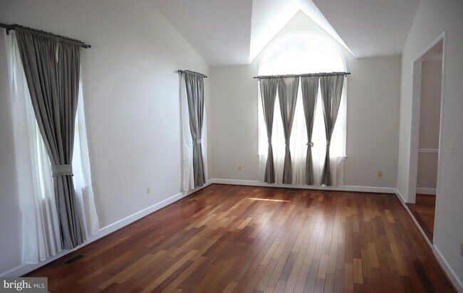 Building Photo - 17105 Thatcher Ct