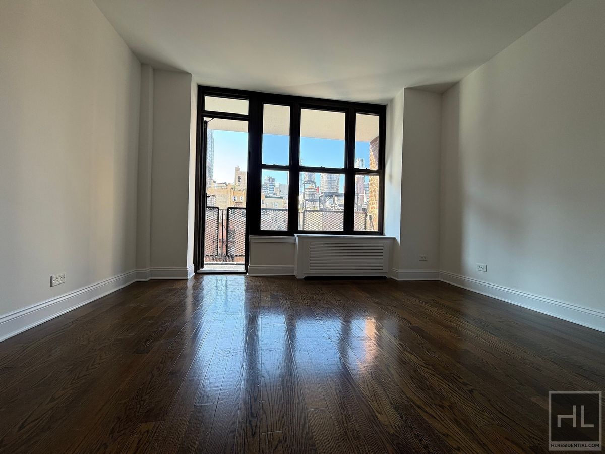 Building Photo - EAST 35 STREET