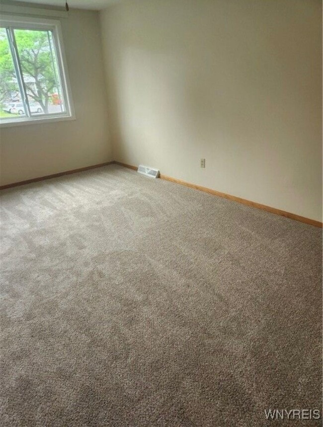 Building Photo - 78 W Summerset Ln