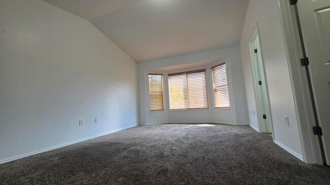 Building Photo - 6911 Hunter Dawn Way