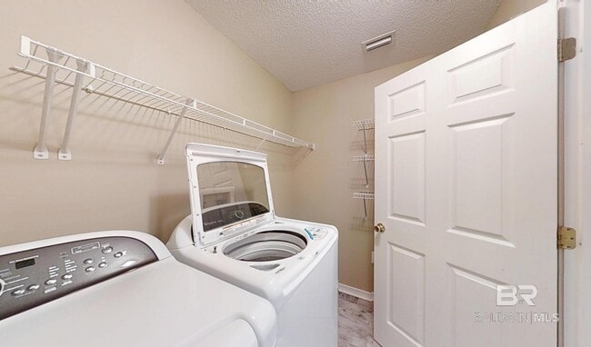 Building Photo - 22410 Beaver Creek Ln