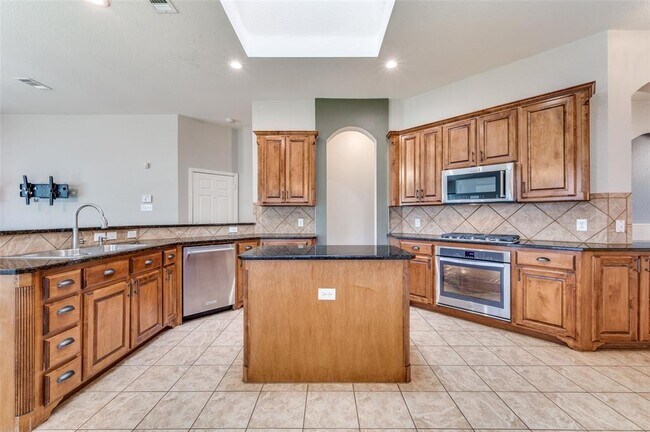 Building Photo - 13446 Cottage Grove Dr