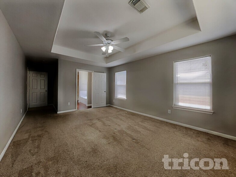 Building Photo - 220 Kellyn Ct