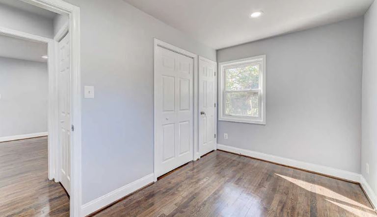 Building Photo - 5734 Crawford Dr