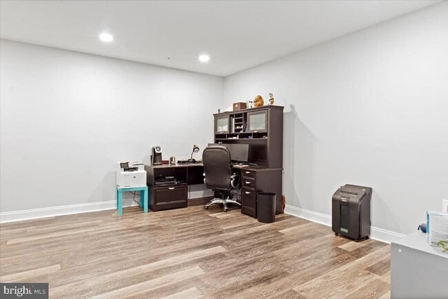 Building Photo - 13903 Hebron Ln