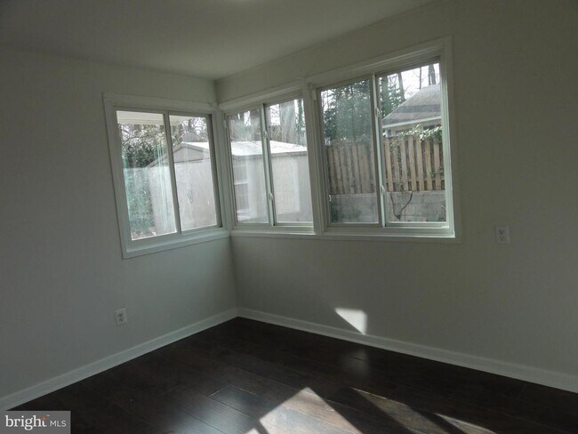 Building Photo - 7029 Woodley Ln