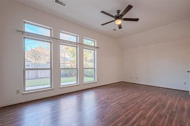 Building Photo - 6010 Le Moyne Pass Ln