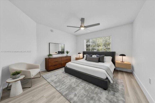 Building Photo - 2516 Centergate Dr