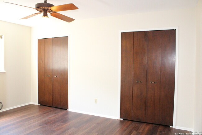 Building Photo - 5314 Peppermint Ln