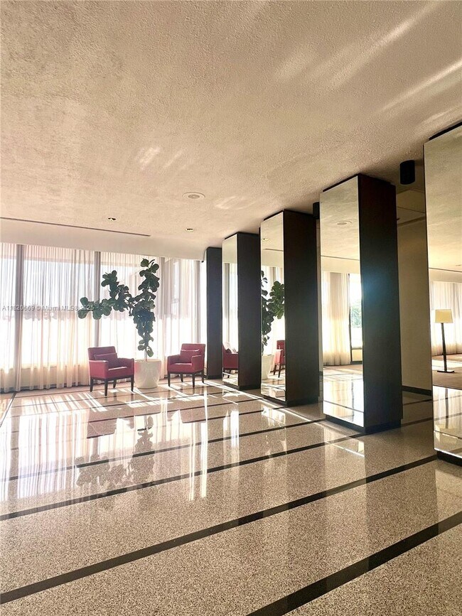 Building Photo - 5838 Collins Ave