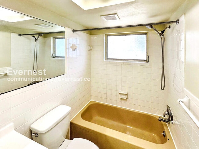 Building Photo - 3438 Monticello St