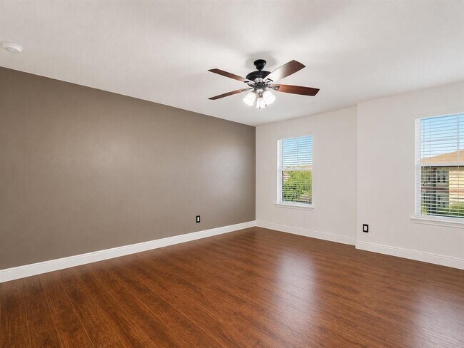 Building Photo - 10862 Sunset Ridge Ln