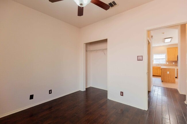 Building Photo - 509 Foxford Run Dr