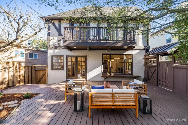 Building Photo - 230 Magellan Ave