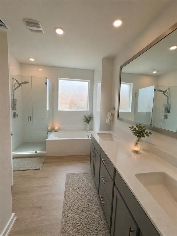 Building Photo - 2100 Magnolia Hl Dr