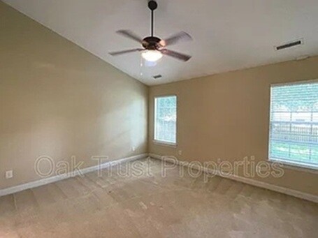 Building Photo - 110 Bay Colony Ct