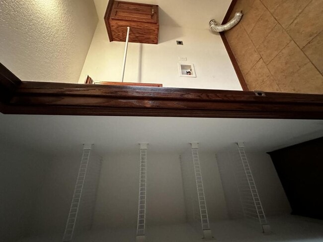 Building Photo - 822 15th St