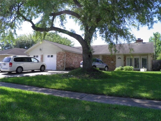 Building Photo - 8827 Neff St