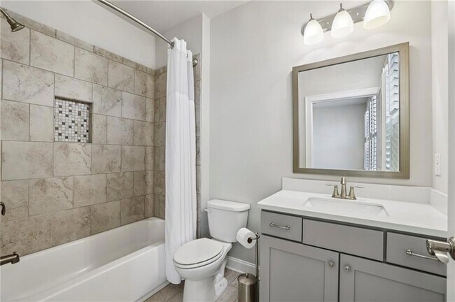 Building Photo - 355 Cricket Ln